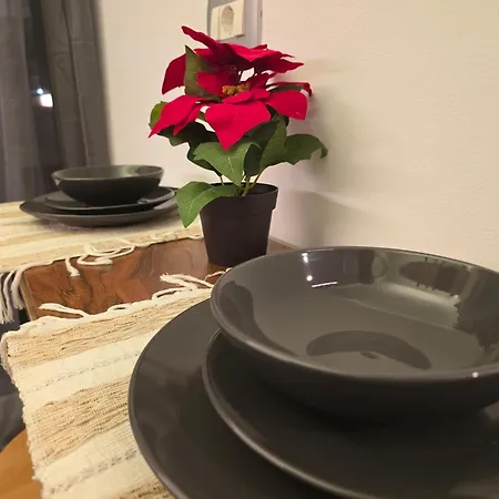 Gem Luxury شقة ثيرا