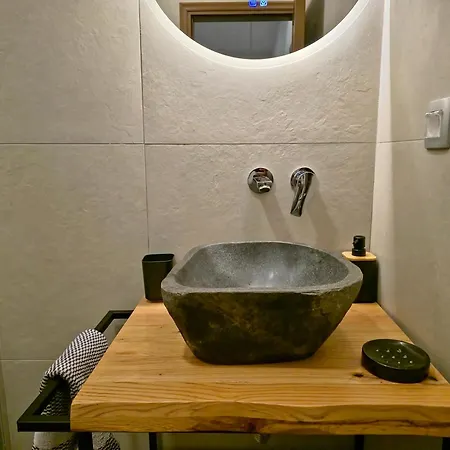 Gem Luxury アパート *