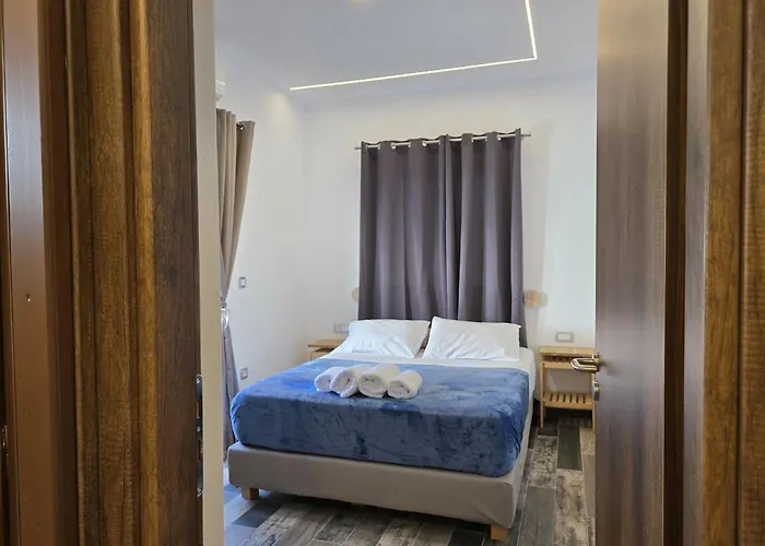 Gem Luxury Fira (Santorini)